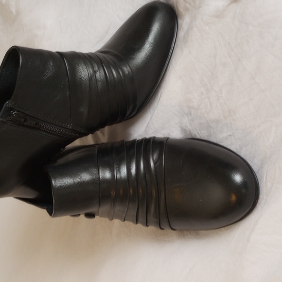 Nurture Heels - Picture 4 of 9